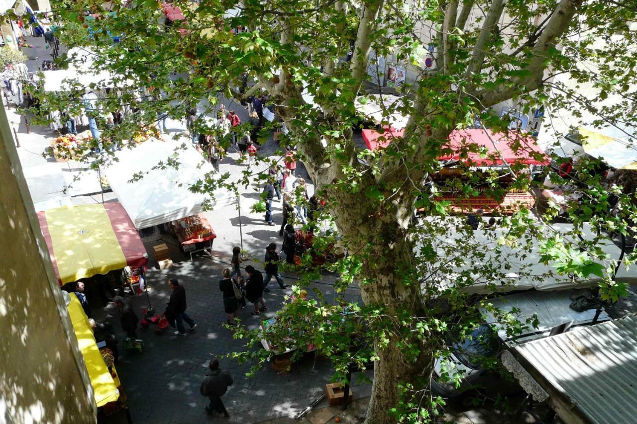 شقة Duplex En Plein Centre LʼIsle-sur-la-Sorgue المظهر الخارجي الصورة